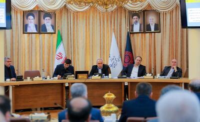 استاندار آذربایجان شرقی: آسفالت ریزی آزادراه تبریز-زنجان متوقف نمی شود