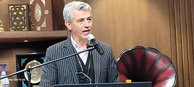  رونمایی باشکوه از کتاب «۱۲+۱» سیروس همتی در کرج؛ گردهمایی کم‌نظیر چهره‌های ملی و استانی فرهنگ و هنر - مردم سالاری آنلاین