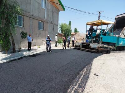 آسفالت ریزی ۶۰۰۰ مترمربع از معابر روستای کرکرق به بهره برداری رسید - پارس فوتبال