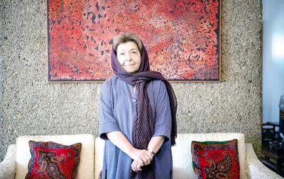  روزگار غریبی است لیلی