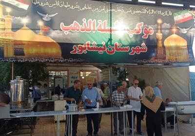  خدمات‌رسانی موکب «سلسله‌الذهب» نیشابور به زائران پیاده اربعین - تسنیم