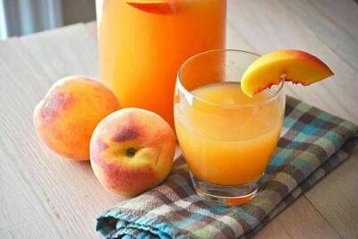  چرا متخصصان آبمیوه طبیعی را رد می‌کنند؟‌ /این افراد بیشتر احتیاط کنند