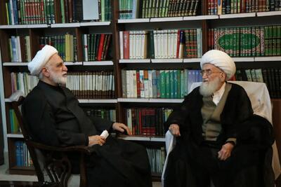  خدشه به وحدت مورد تأکید رهبری، کمک به دشمن است