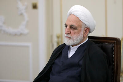 محسنیاژهای: توقع و انتظار مردم از ما، توقع بالایی نیست/ همکاران ما حتی زیر بمباران دشمن به محل کار مراجعه کردند