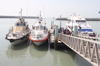  خط مسافری دریایی خرمشهر ـ بصره برای زائران اربعین شروع به کار کرد