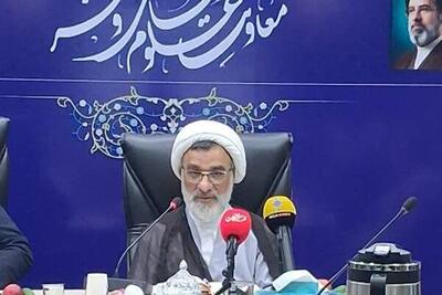 استادان دانشگاه باید متناسب با تخصص خود نقشآفرینی کنند