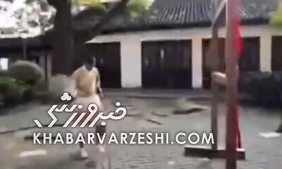  ویدیو| روپایی زدن قهرمان جهان و ستاره بارسلونا با لباس بحث برانگیز!