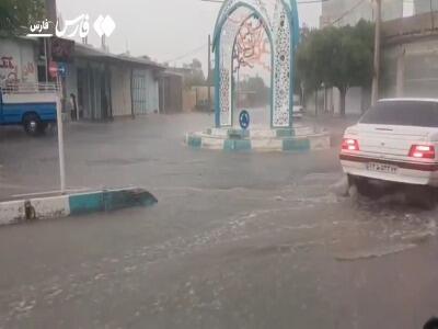  بارش شدید در میمند فارس چند درخت را شکست