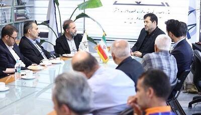وزیر ورزش از فدراسیون کوهنوردی بازدید کرد