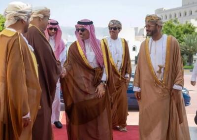  گفت‌وگوی تلفنی وزرای خارجه عربستان و عمان در مورد تضمین آزادی و امنیت تردد در تنگه هرمز