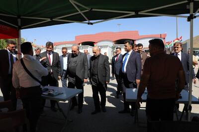  بازدید استاندار آذربایجان‌غربی از روند خدمات‌رسانی به زائران اربعین در مرز تمرچین