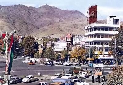 سفر به تهران قدیم؛ نمایی از سرپل تجریش در یک روز برفی؛ سال 1363