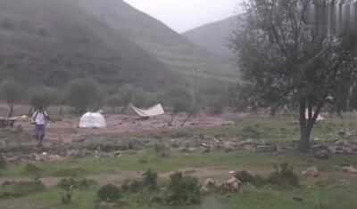 ببینید | کشته شدن ۱۰ گردشگر براثر وقوع سیل ناگهانی در دینگشی چین