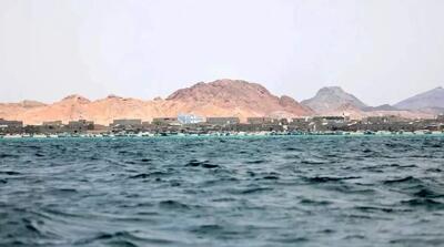  سی‌ان‌ان‌: تردد کشتی‌ها از تنگه باب‌المندب طی این آخر هفته کاهش یافت، زیرا شرکت‌های کشتیرانی در حال ارزیابی مجدد خطرات امنیتی پس از حملات [انصارالله] یمن به کشتی‌های عربستانی هستند - مردم سالاری آنلاین