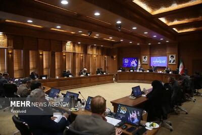  برگزاری جلسه شورای قم با محوریت سرویس مدارس،باغ‌موزه و تنورخانه ایران