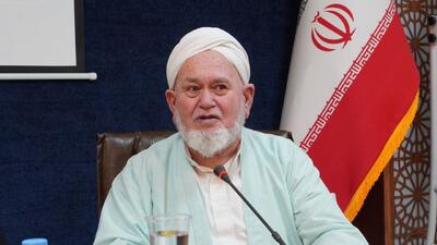  راهبرد وحدت‌گرایانه امام و رهبری برای جهان اسلام تبیین شود