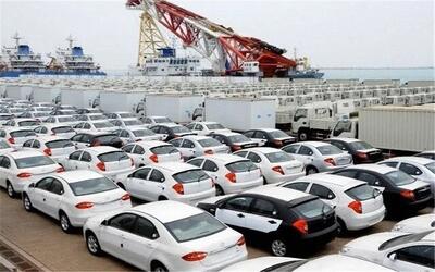 گمرک: خودروهای فاقد شناسه ارزش با اخذ تعهد ترخیص میشوند