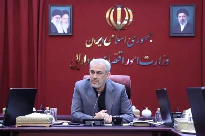 اولویت مناطق آزاد، جذب سرمایهگذاری داخلی و خارجی باشد/ تشکیل شورای راهبری مناطق آزاد