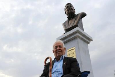  یک رسانه: تندیس استاد حسن باشت‌باوی، پدر بوکس ایران که در پارکی در شهرستان گچساران نصب شده بود، ناپدید شده/ در حالی که چند روز از این اتفاق می‌گذرد، هنوز مسئولان توضیحی در این مورد نداده‌اند
