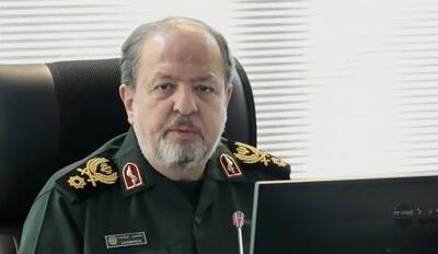 سرپرست وزارت دفاع: بررسی راهبردهای آمریکا در حوزه پهپادها نشان میدهد بخش قابل توجهی از رویکردهای امروز آنان، متأثر از تجربهها و دستاوردهای ایران است / وظیفه ما تنها حرکت در مرز فناوری نیست، بلکه باید بالاتر از لبه فناوری بجنگیم و یک گام جلوتر از دشمن حرکت کنیم / امروز با نگاهی متفاوت، آینده صنعت دفاعی را طراحی میکنیم