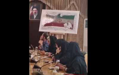  نمایش پرچم باقی مانده از حمله دشمن به پالایشگاه کن | ویدئو