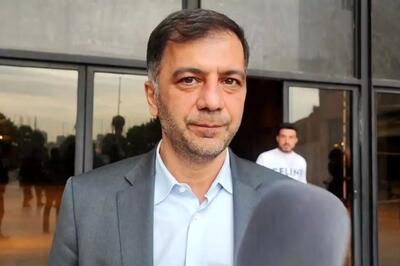  کریمی: تاجرنیا به جای حاشیه، مشکلات استقلال را حل کند