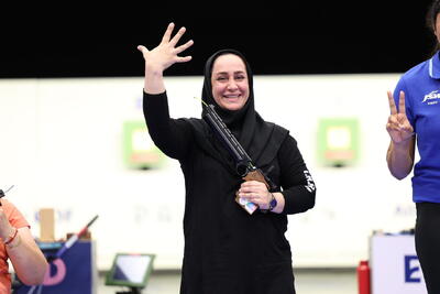  ملکه تپانچه مسافر ناگویا شد