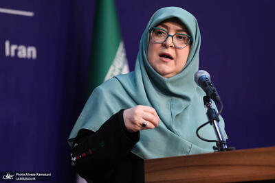  سخنگوی دولت: محدودسازی یا تعلیق فعالیت سکوها باید به تأیید رئیس‌جمهور برسد/  بنزین سهمیه‌ای، تغییر قیمتی نخواهیم داشت؛ درباره بنزین غیرسهمیه‌ای، هر تصمیمی اتخاذ شود، اعلام خواهد شد/ بیش از ۳۵۰ تن از کارکنان دولت به شهادت رسیدند