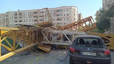  ببینید | لحظه سقوط جرثقیل امروز در غرب تهران