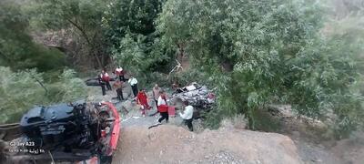  سقوط مینی‌بوس به دره و جان باختن ۶ نفر