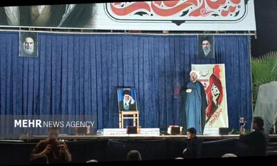حجت الاسلام داودی: نماز جمعه پاسخ قاطع به تفکر جدایی دین از سیاست است