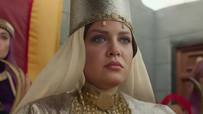  سفر در زمان/ «سوزانا آلوز، ملکه» سریال رویای نیمه شب در 33 سالگی؛ سال 1403