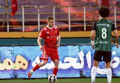 احتمال ماندن دو بازیکن مازاد در پرسپولیس/ رزاقپور همچنان دور از پرسپولیس