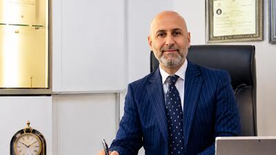  چرا کلینیک دندانپزشکی دکتر فولادگر کیفیت درمان متفاوتی ارائه می دهد؟