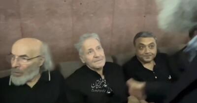  ابوالفضل پورعرب و کیانوش عیاری در مراسم یادبود اکبر عبدی