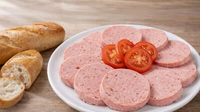  طرز تهیه کالباس خانگی با مواد ساده و سالم تر از بازار