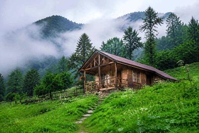  سفر اقتصادی به خنکای کلبه چوبی در دل ماسال در دل تابستان