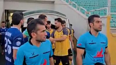  حواشی قبل از شروع بازی دوستانه سپاهان و گل گهر