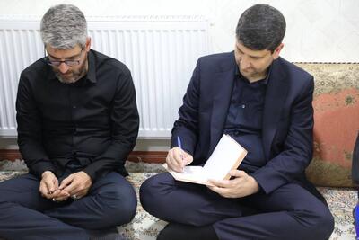 وزیر ارتباطات با خانواده مرزبان شهید «روحالله توسلی» در مهران دیدار کرد