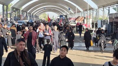 فیلم| زائران اربعین در عراق: دشمن زبون هیچ غلطی نمی‌کند