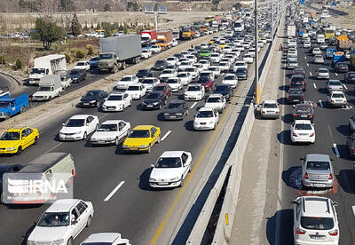  ترافیک سنگین در آزادراه قزوین-کرج-تهران/ تردد روان در محورهای منتهی به مرزهای اربعین