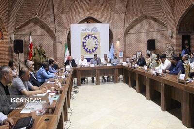 نشست گردشگری ادبی و عرفانی هفته اردبیل