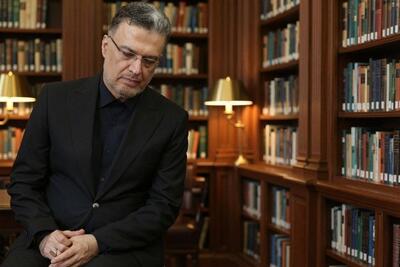  رئیس مرکز دائرةالمعارف انسان شناسی:دکتر شریعتی زنگ خطری بود برای وجدان‌های بیدار در عصر خودش/ جریان سلطه برای دقایق آینده‌تان برنامه‌ریزی کرده و برای روزهای آینده‌تان فیلسوف تراشیده است/