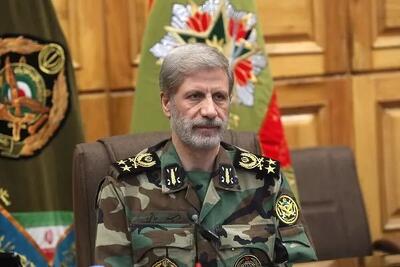 تا آخرین نفس از خاک پاک و استقلال ایران دفاع میکنیم