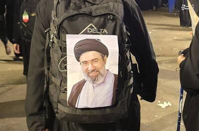  تصویر رهبر انقلاب در مسیر مشایه‌ اربعین