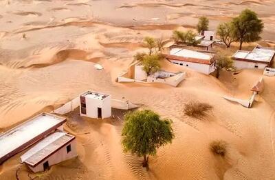  روستای ارواح در امارات که شن ها آن را بلعیدند + تصاویر