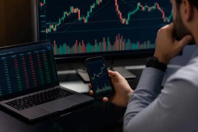زنگ خطر برای بورس، خروج ۲.۲ همتی پول حقیقی در یک روز / مقصد پولها کجاست؟