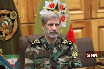 تا آخرین قطره خون از خاک پاک ایران دفاع میکنیم