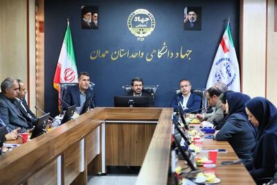  جهاد دانشگاهی حلقه اتصال علم و عمل در توسعه استان همدان است - تسنیم