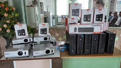 اهدای یک میلیارد تومان تجهیزات هوشمندسازی به مدارس عجبشیر